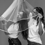 Voile EVJF bride and besties