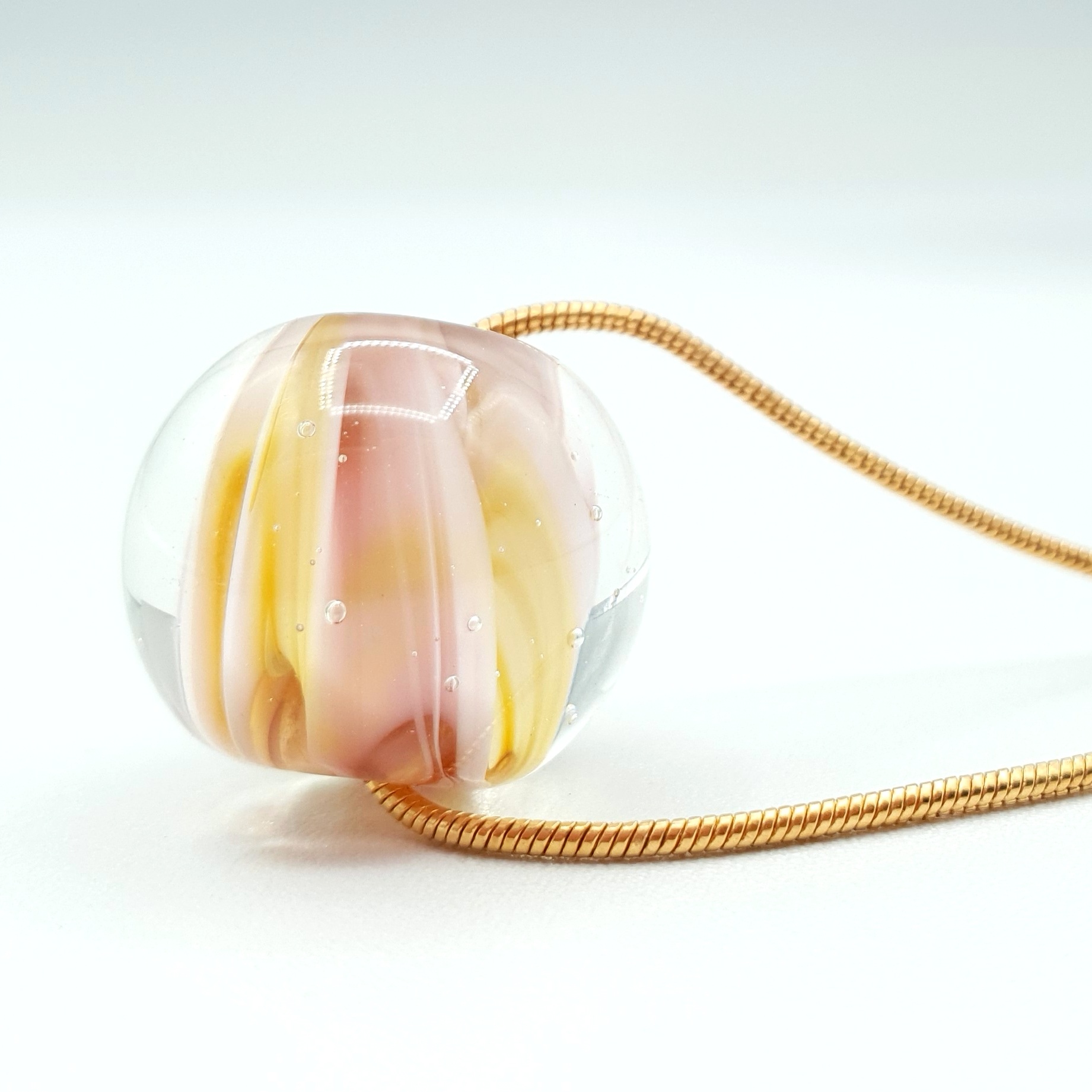 Collier one (3)