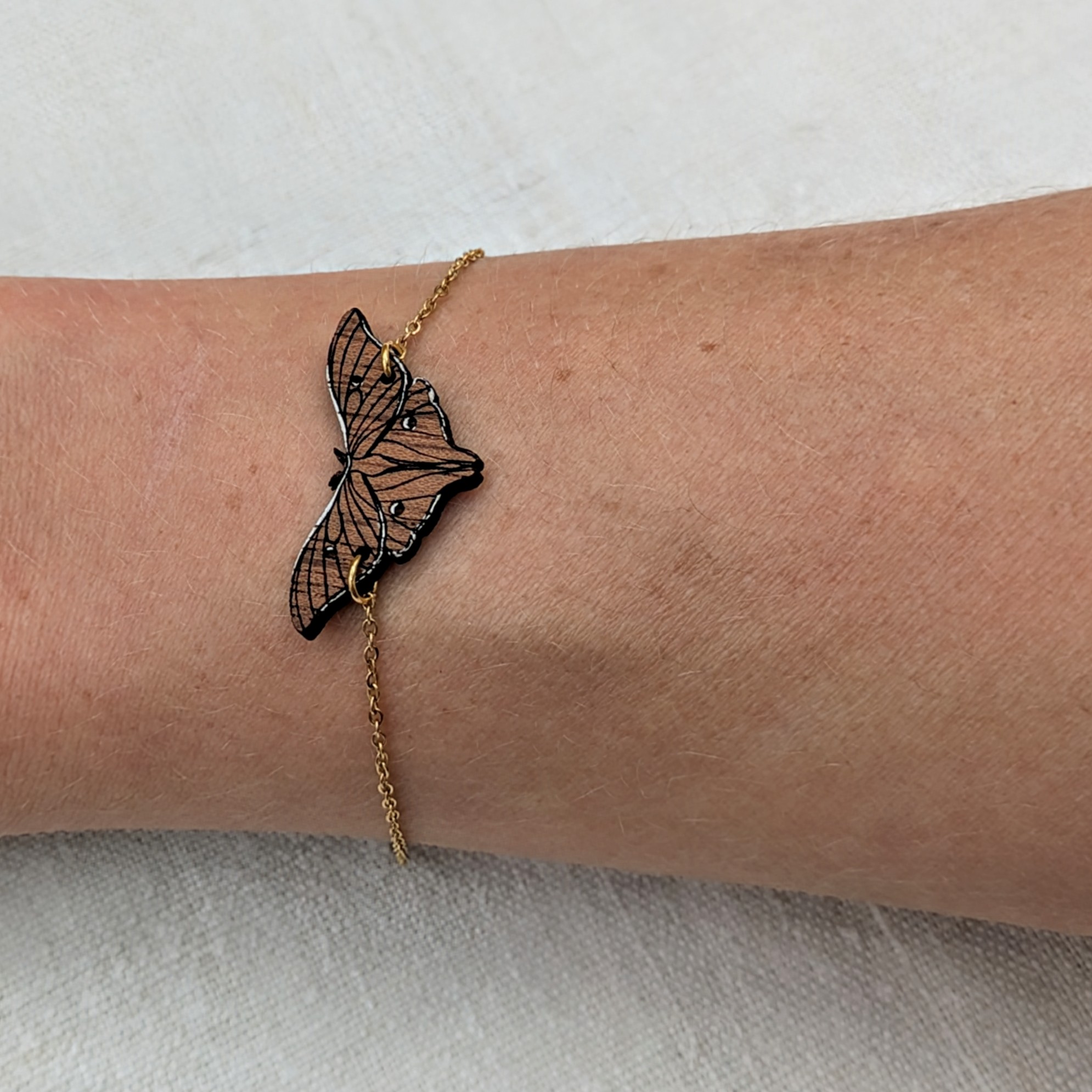 Bracelet papillon de nuit - La Louve