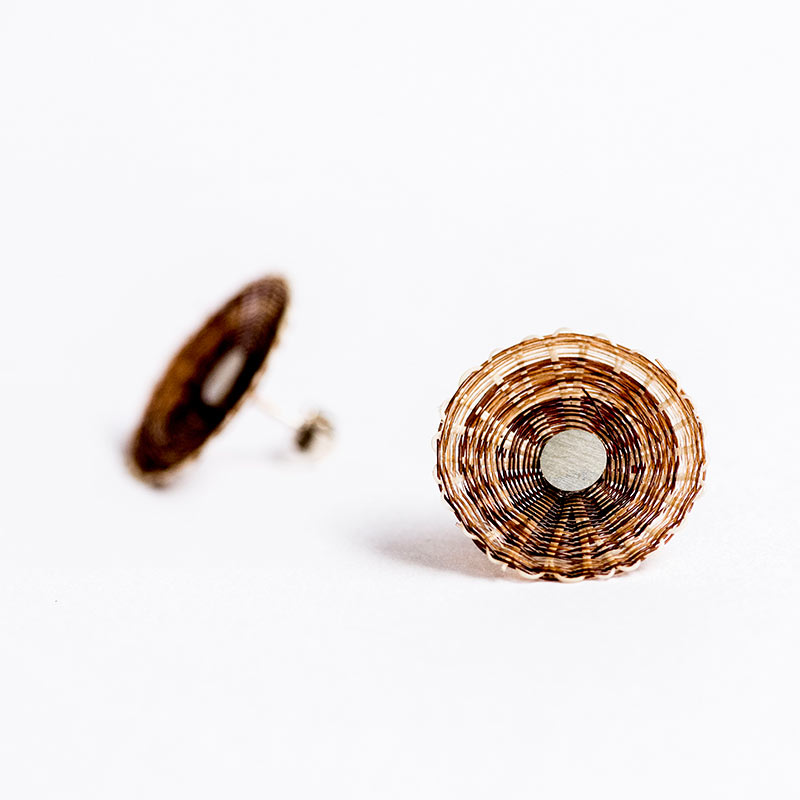 grande-boucle-oreille-marguerite-marron