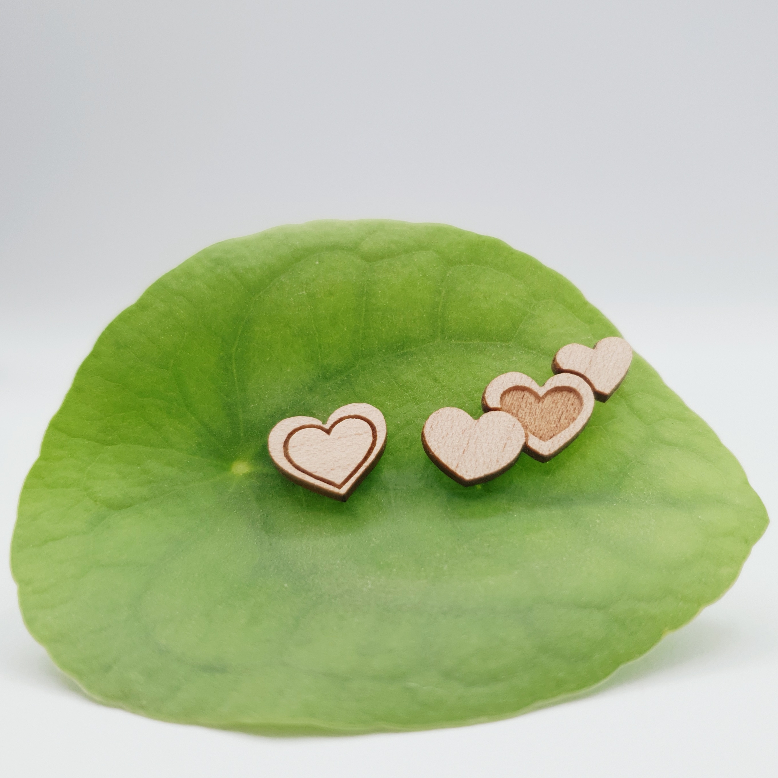 Puces doreilles coeurs.2