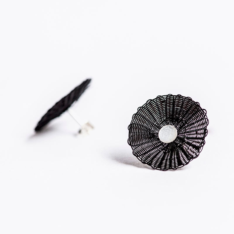 grande boucle oreille marguerite noir