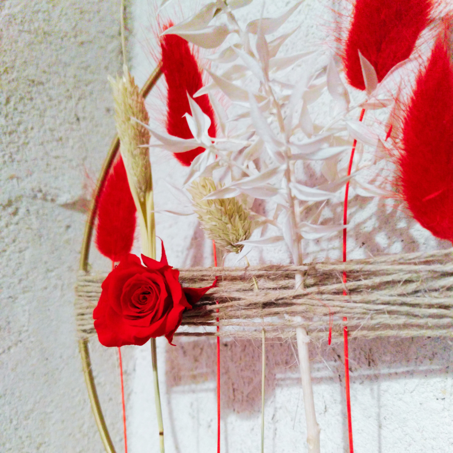 Fée florale - couronne métal à suspendre