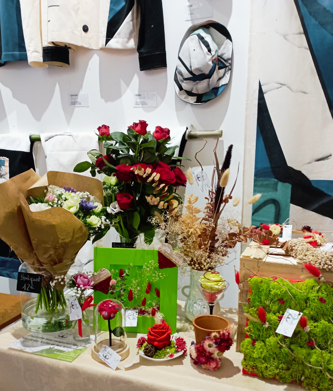 expo vente composition fleurs sechees et eternelles et fleurs fraiches