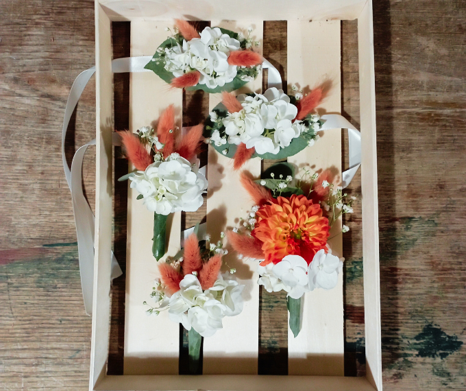 accessoires mariage bracelets et boutonnieres