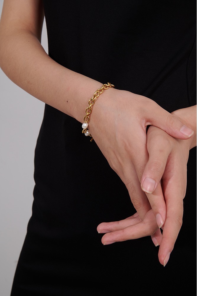 Yhpup-Bracelet-breloques-en-acier-inoxydable-bijoux-l-gants-perle-naturelle-accessoires-de-temp-rament-cadeau