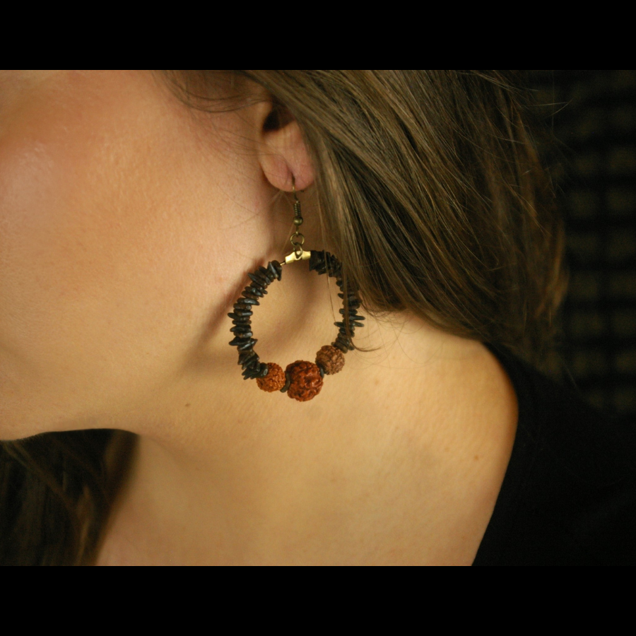 HELIOS_BOUCLE_D_OREILLES_ARTISANALES_NUPIYA_ARTEMIS_CREATION_BIJOUX_ESOTERIQUES_001
