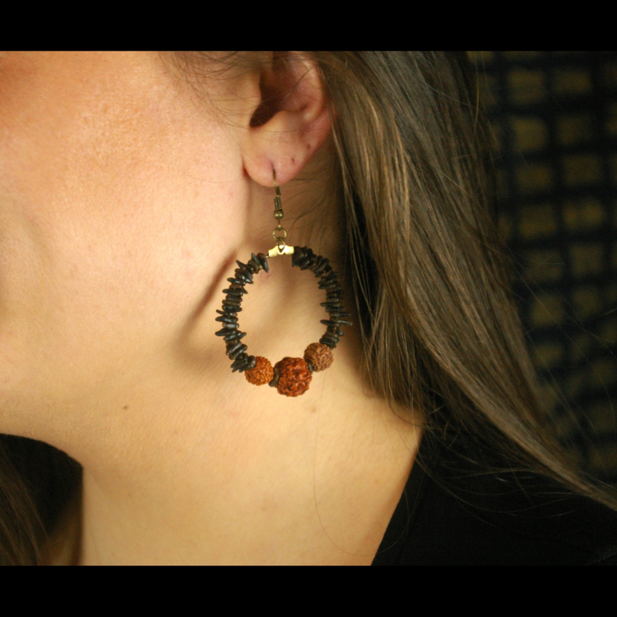 HELIOS_BOUCLE_D_OREILLES_ARTISANALES_NUPIYA_ARTEMIS_CREATION_BIJOUX_ESOTERIQUES_002