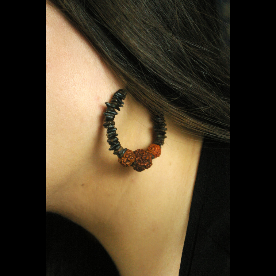 HELIOS_BOUCLE_D_OREILLES_ARTISANALES_NUPIYA_ARTEMIS_CREATION_BIJOUX_ESOTERIQUES_003