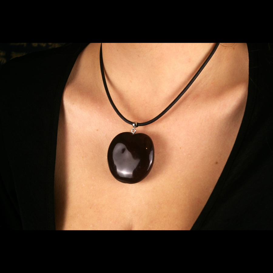 ENTADA_COLLIER_ARTISANAL_NUPIYA_ARTEMIS_CREATION_BIJOUX_ESOTERIQUES_002