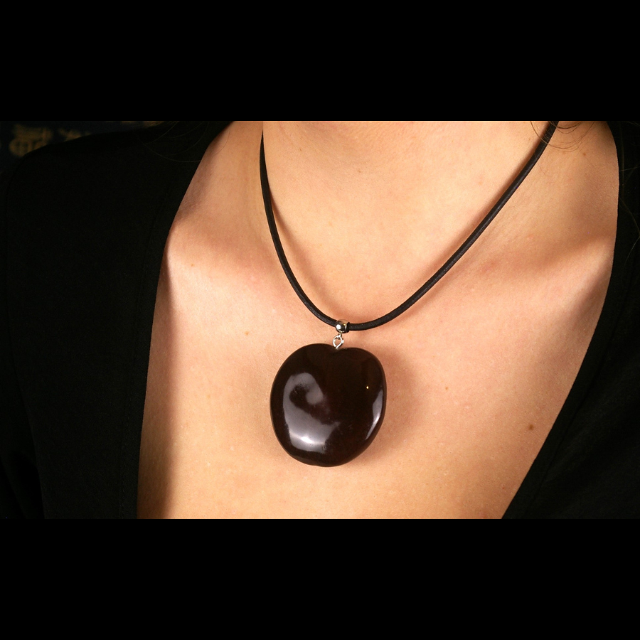 ENTADA_COLLIER_ARTISANAL_NUPIYA_ARTEMIS_CREATION_BIJOUX_ESOTERIQUES_003