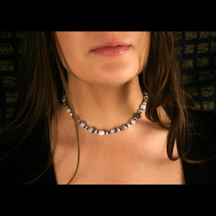 GOUTELETTE_COLLIER_ARTISANAL_NUPIYA_ARTEMIS_CREATION_BIJOUX_ESOTERIQUES_004