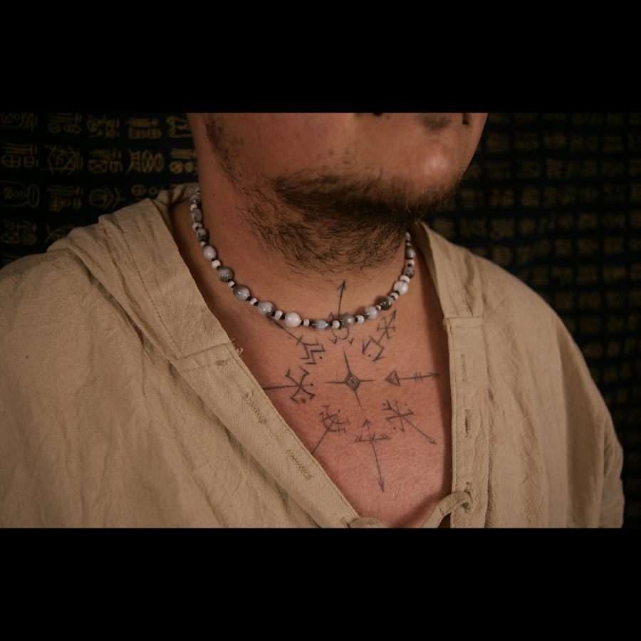 GOUTELETTE_COLLIER_ARTISANAL_NUPIYA_ARTEMIS_CREATION_BIJOUX_ESOTERIQUES_005