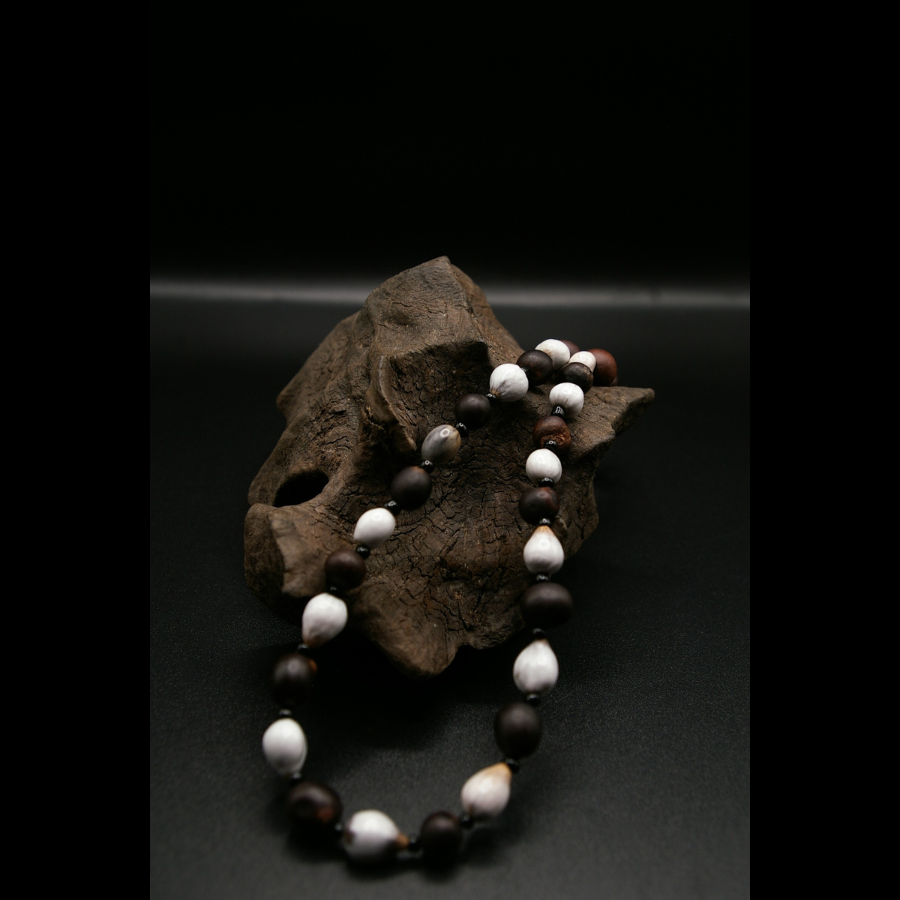 CANNAJOBI_COLLIER_ARTISANAL_GRAINES_007