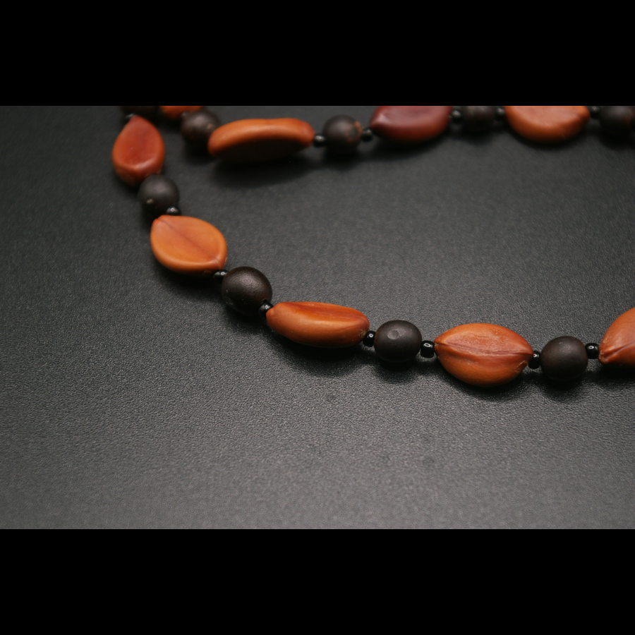 CHANTE_COLLIER_ARTISANAL_GRAINES_006