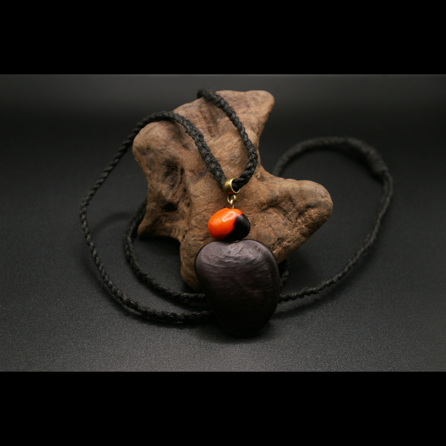 COEUR_DE_CHAT_COLLIER_ARTISANAL_GRAINES_001
