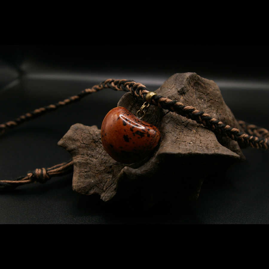 DIOCLEA_MOUCHETER_COLLIER_ARTISANAL_GRAINES_003