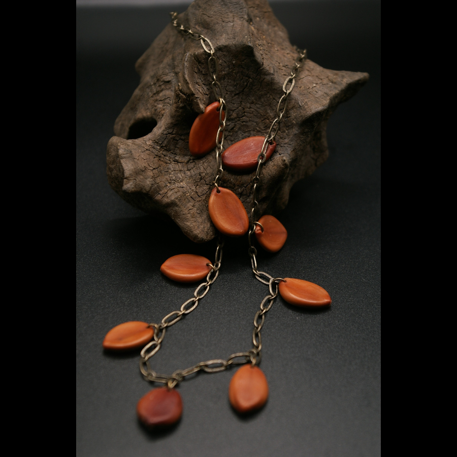 MARACASSIE_COLLIER_ARTISANAL_GRAINES_003