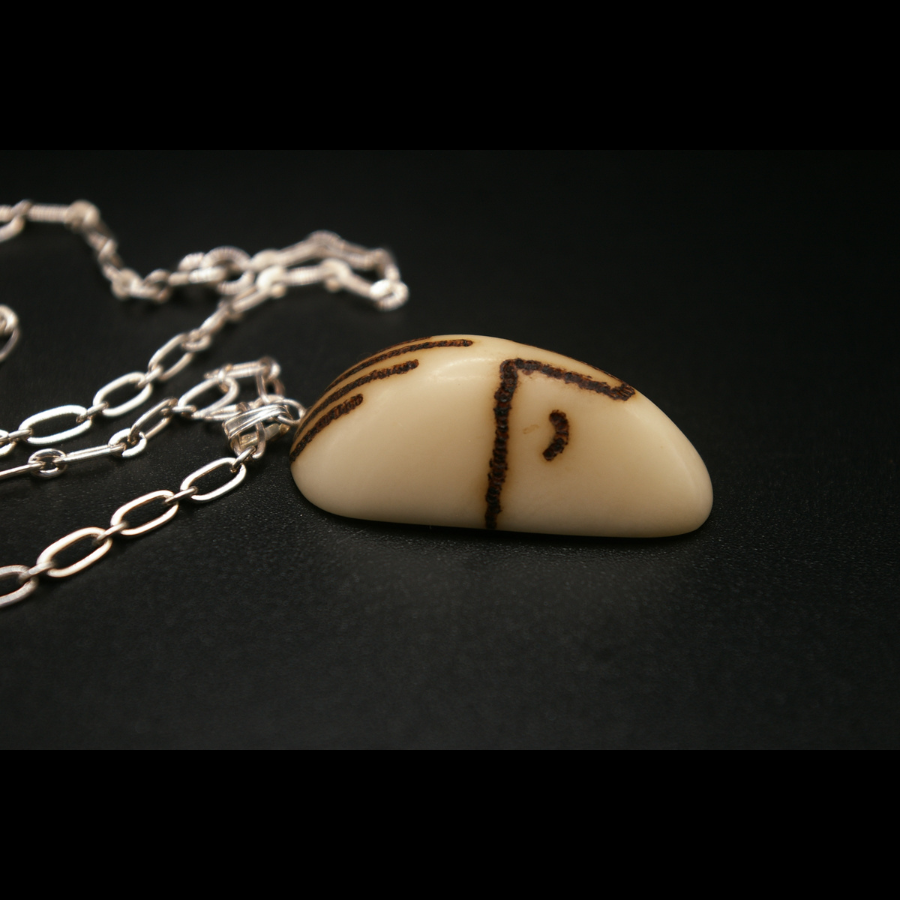 AKARUIO_COLLIER_ARTISANAL_GRAINES_007