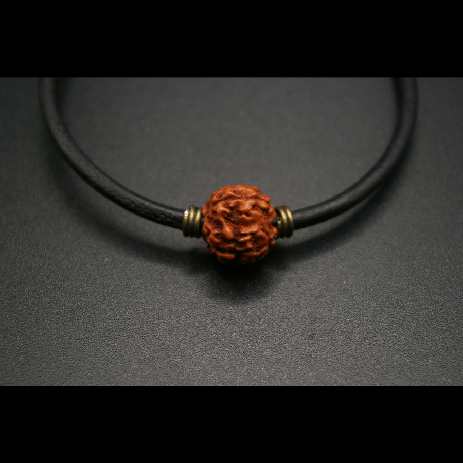 RED_RAKSHA_BRACELET_ARTISANAL_GRAINES_006