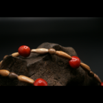 PAVONINA_2.0_COLLIER_ARTISANAL_GRAINES_004