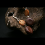 MAMIE_SIKIDY_BOUCLE_D_OREILLES_ARTISANALES_GRAINES_002