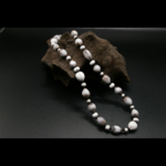 GOUTTELETTE_COLLIER_ARTISANAL_GRAINES_003