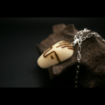 AKARUIO_COLLIER_ARTISANAL_GRAINES_005