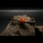 RED_RAKSHA_BRACELET_ARTISANAL_GRAINES_001
