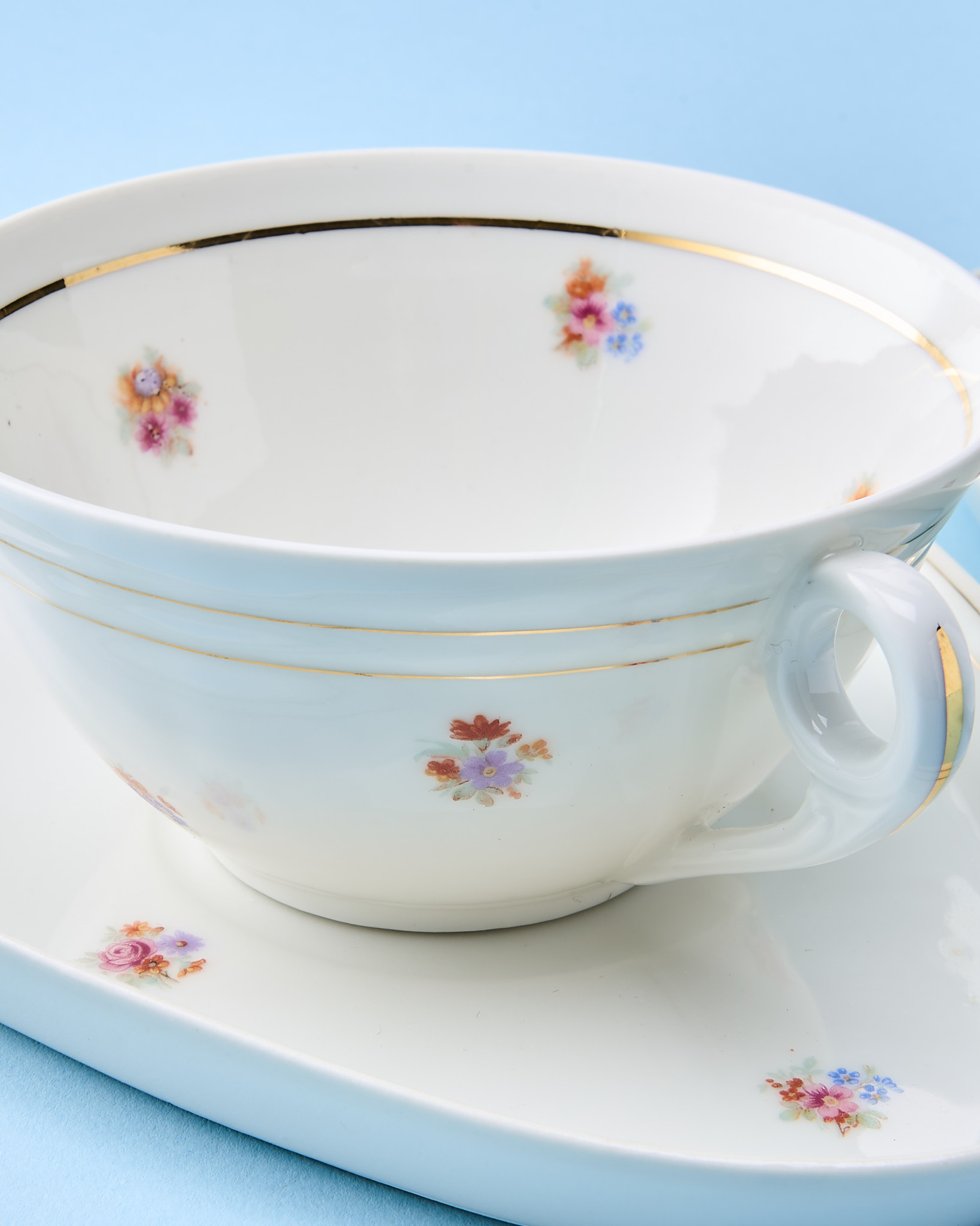 vaisselle ancienne tasses à thé en porcelaine
