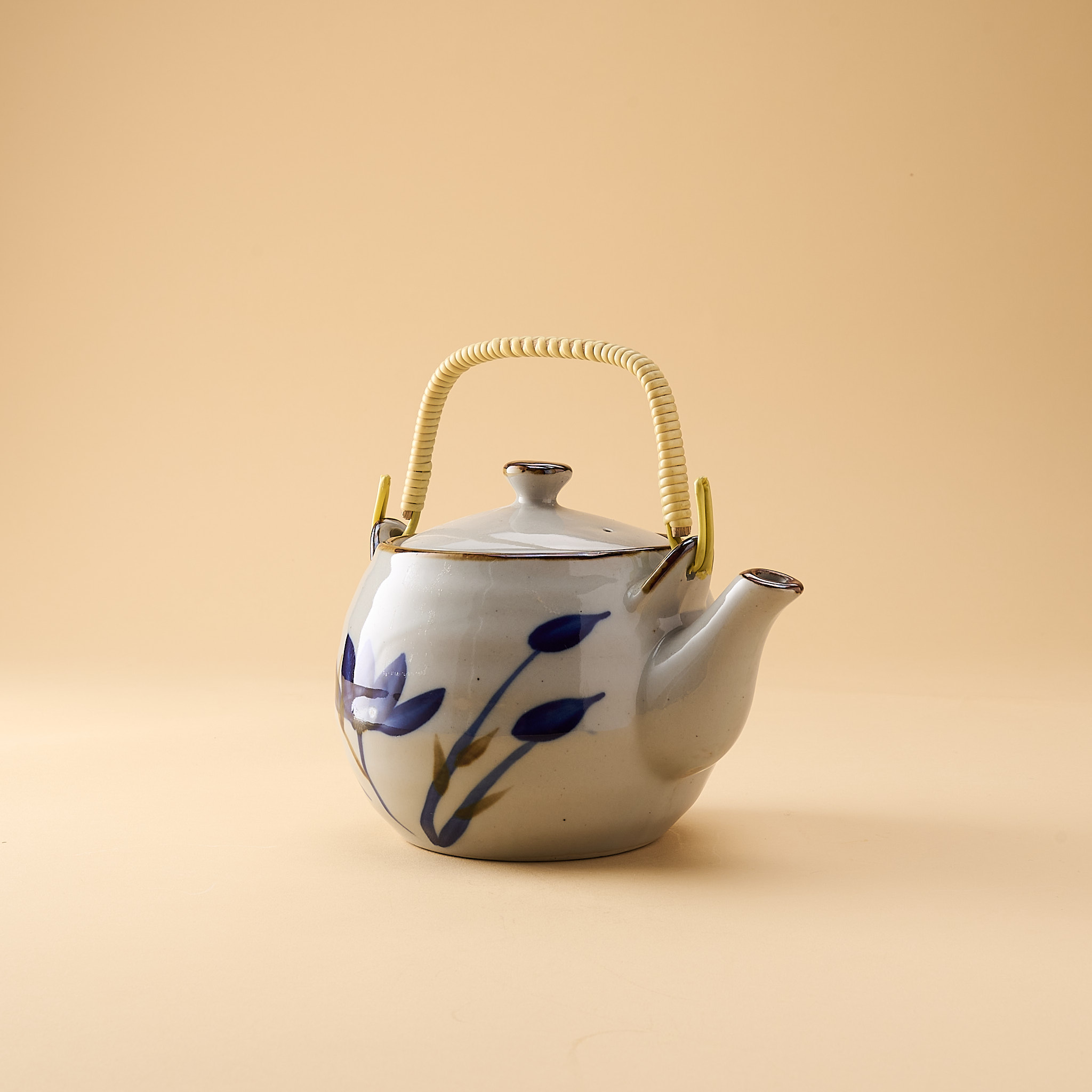 Vaisselle ancienne théière