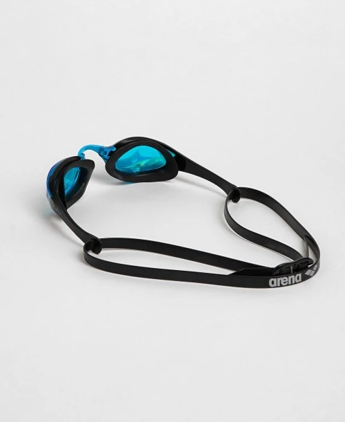 arena_cobra_edge_swipe_2