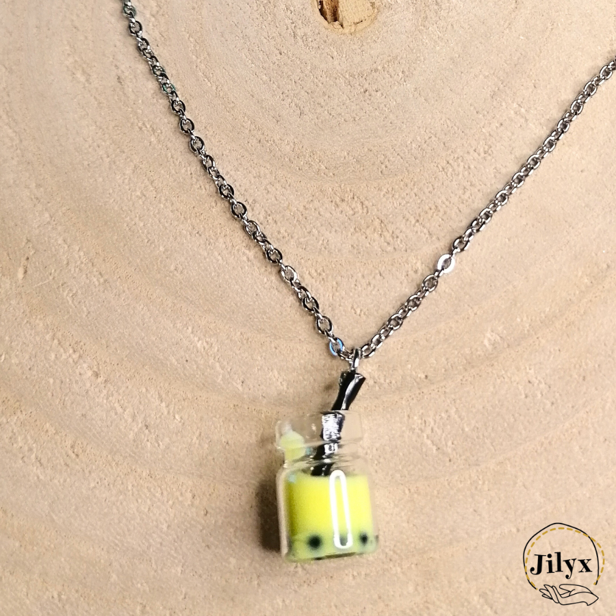 Collier avec pendentif bubble tea jaune bois