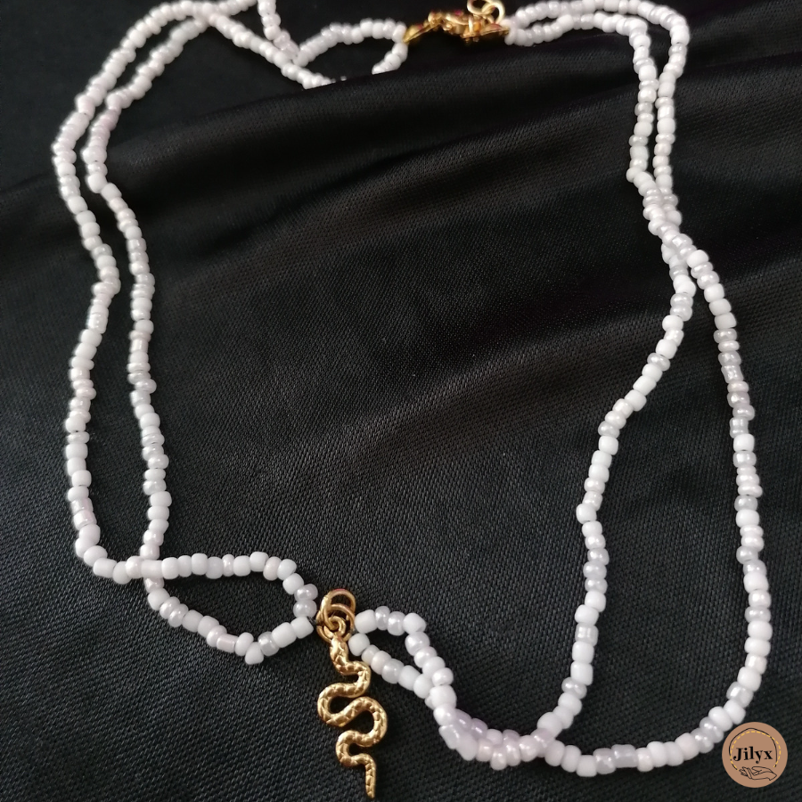 collier serpent blanc satin