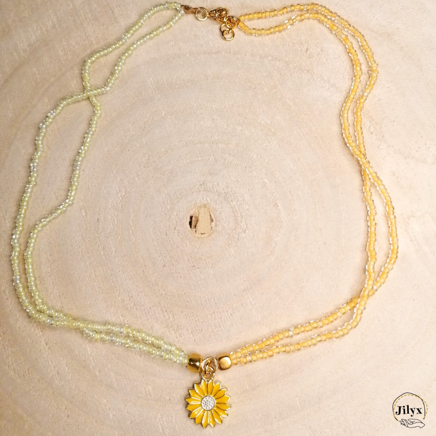 Collier ras de cou avec pendentif fleur jaune bois