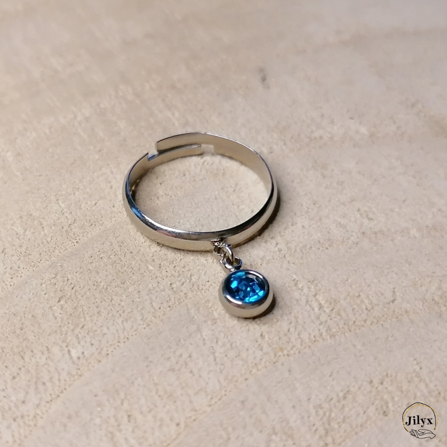 Bague argentée 3mm strass bleu bois