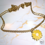 Collier doré avec pendentif fleur jaune marber