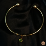 Bracelet jonc doré strass vert satin