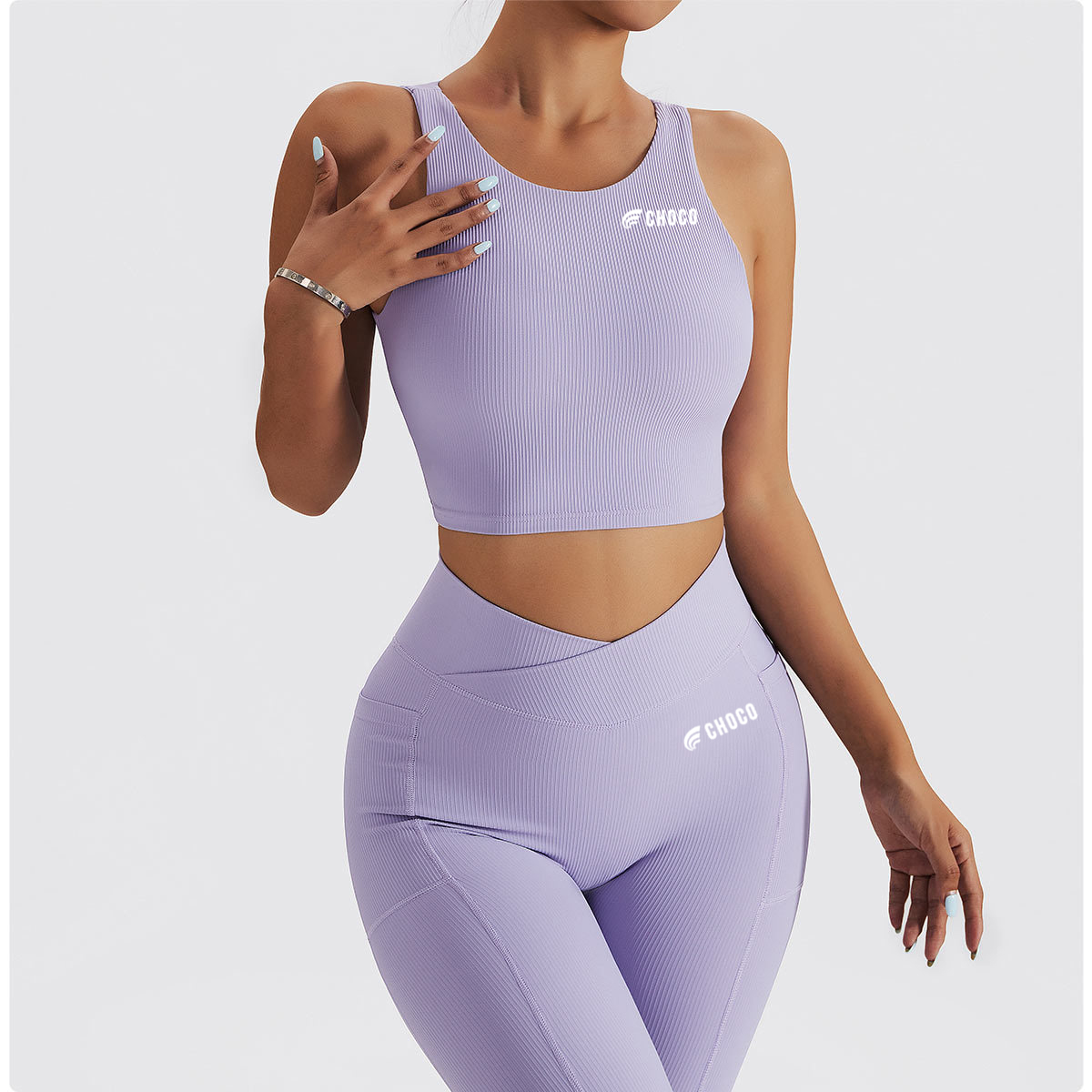 sleeveless top with leggings (3)