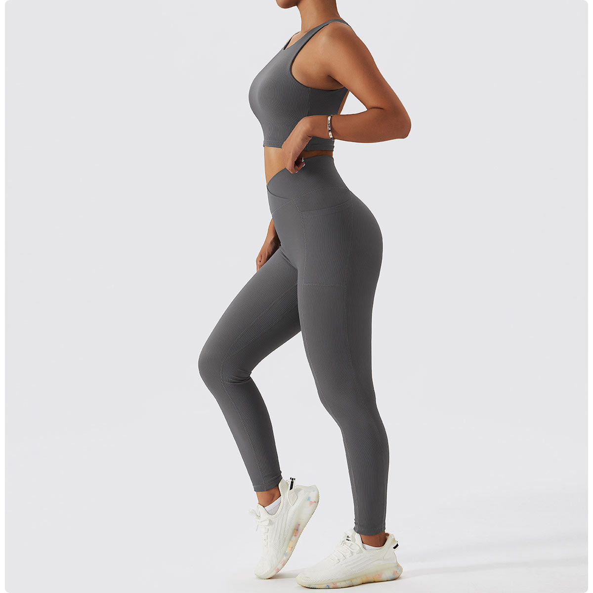 sleeveless top with leggings (13)