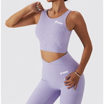 sleeveless top with leggings (6)