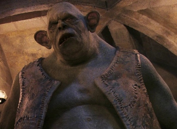 Créatures magiques - Troll des montagnes - Figurines Harry Potter  NN7543_480
