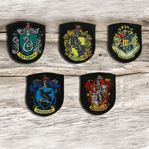 Ecussons Poudlard - lot de 5 CR2200_480