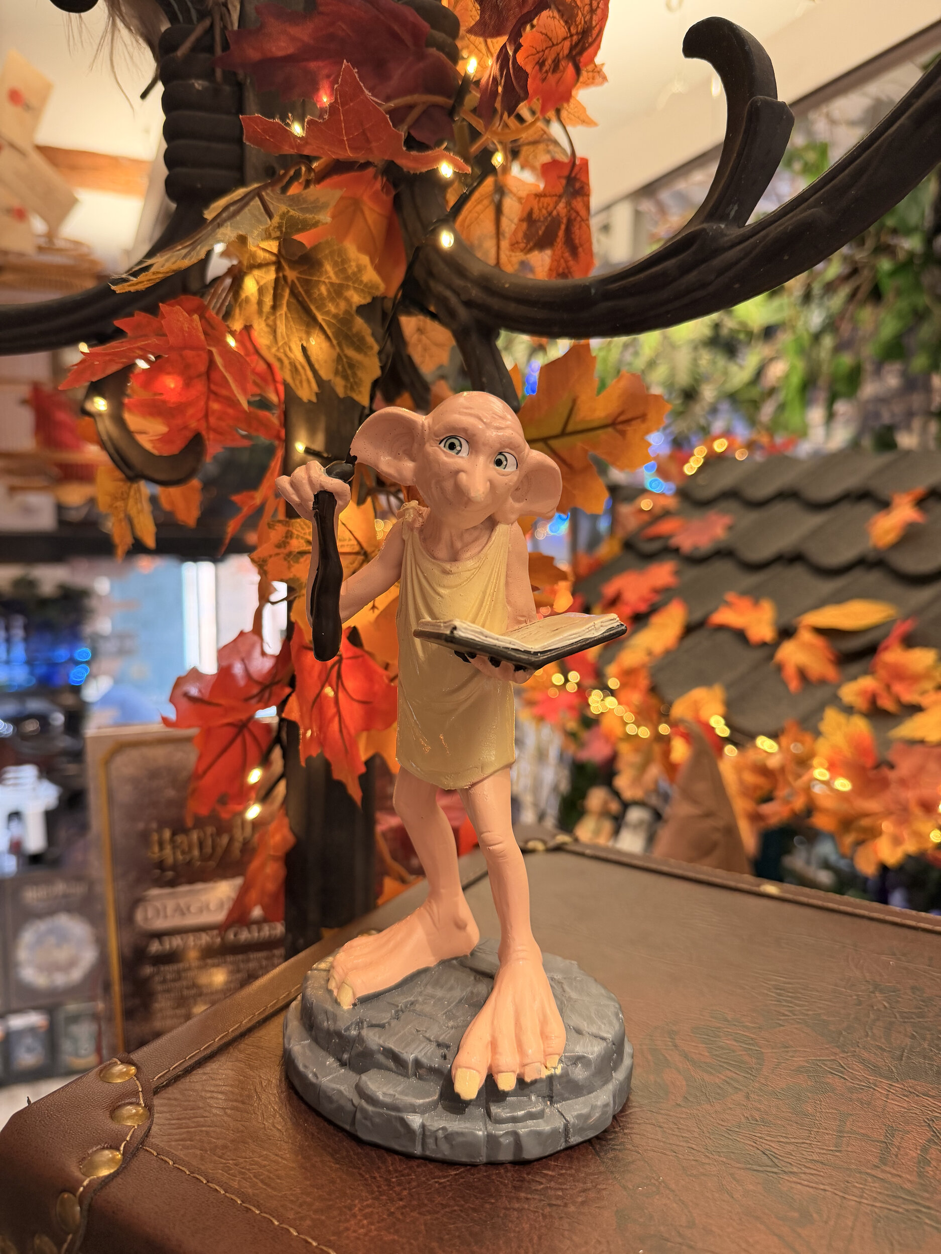 Statue_3D_Dobby_avec_chaussette_HP24454_1