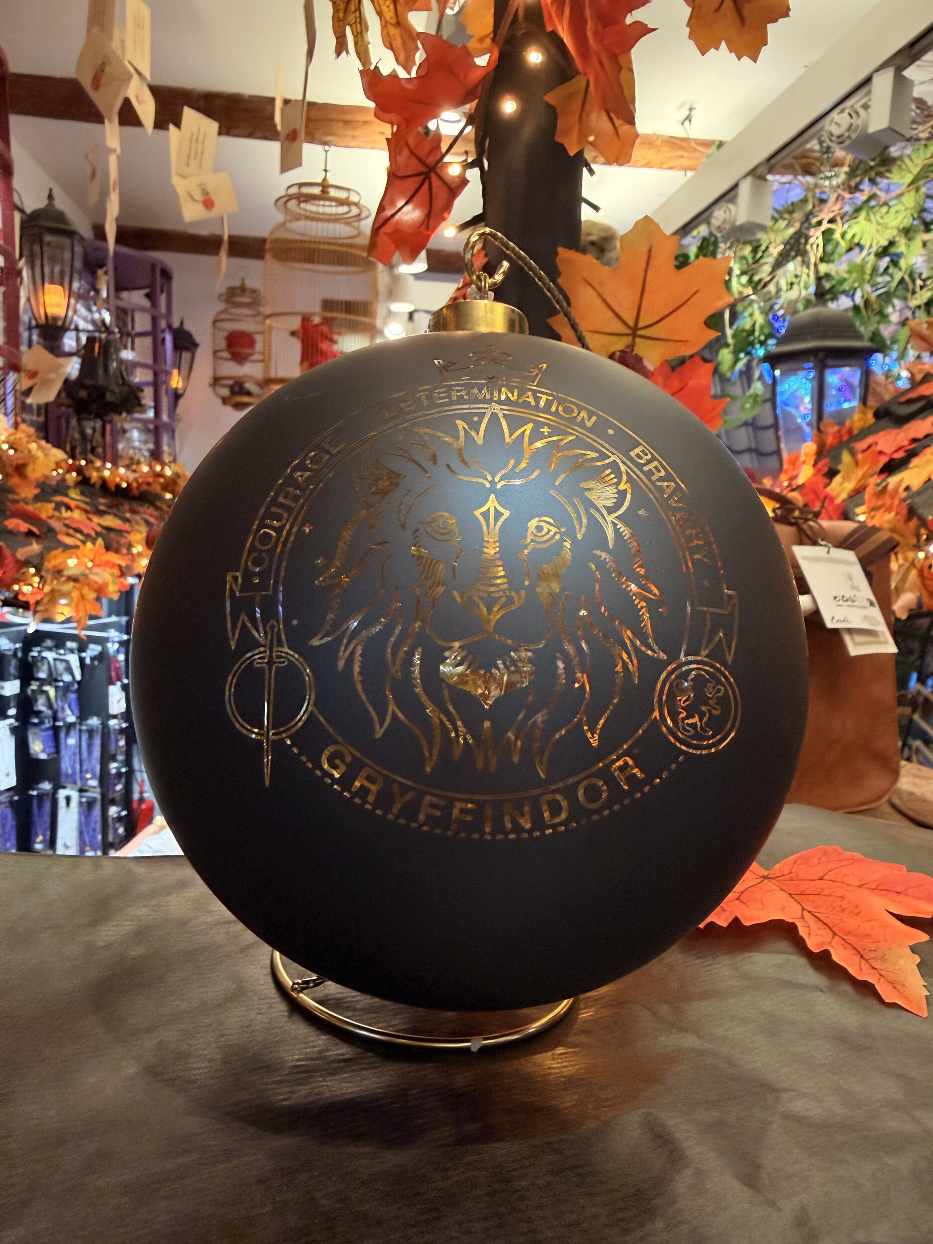 Grande_Boule_de_Noël_Gryffondor_HP24325_2