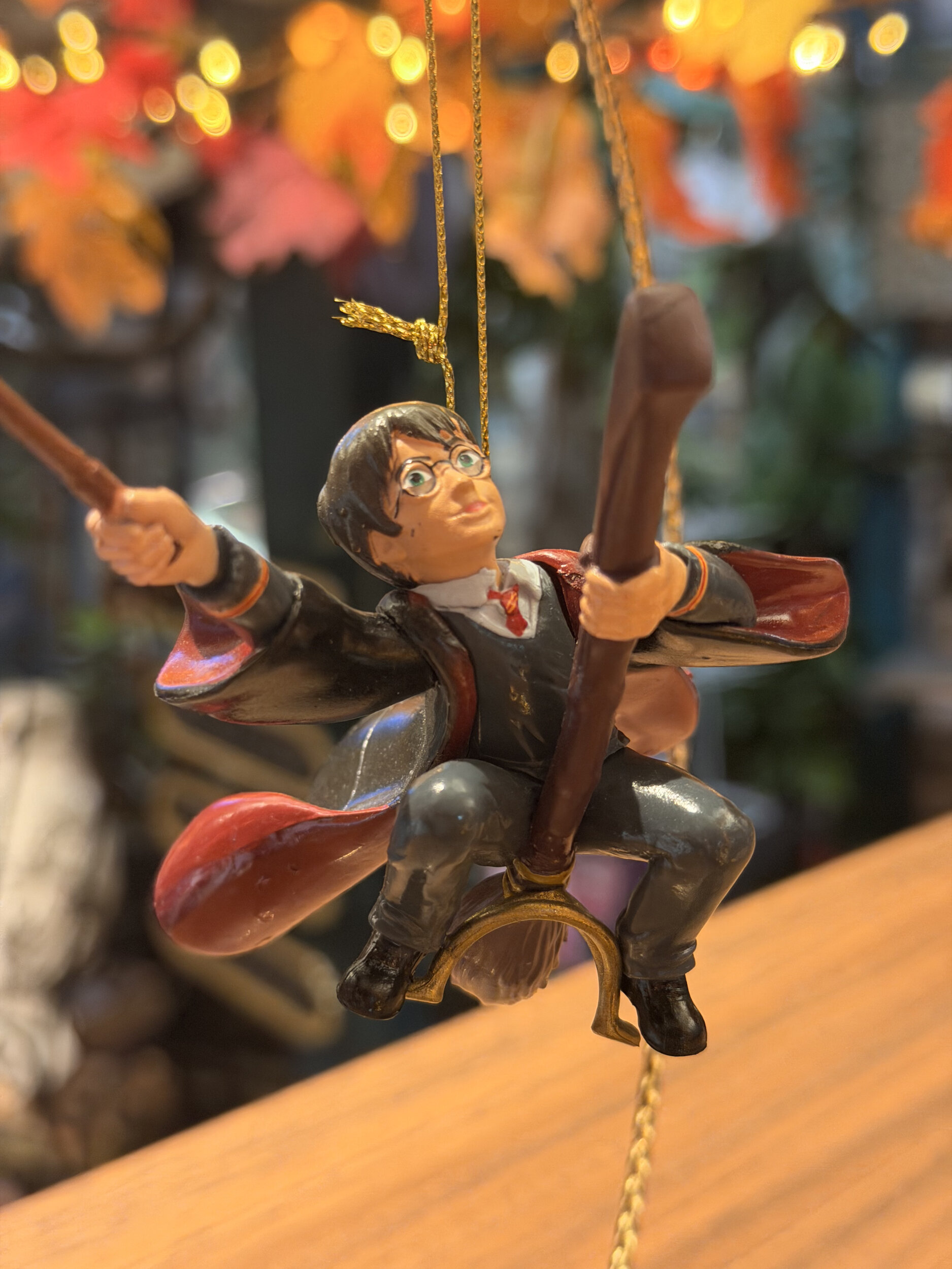 Décoration_de_sapin_3D_Harry_Potter_sur_son_Balais_HP24310_3