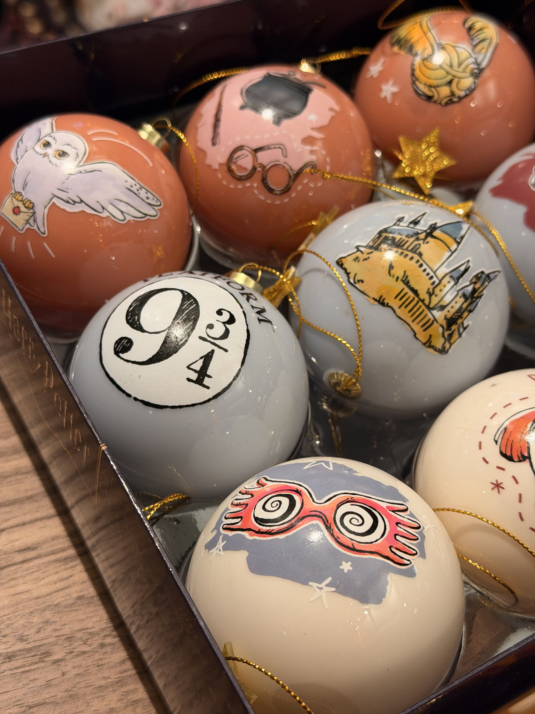 Boite_de_9_boules_de_Noël_Charm_HP24903_3