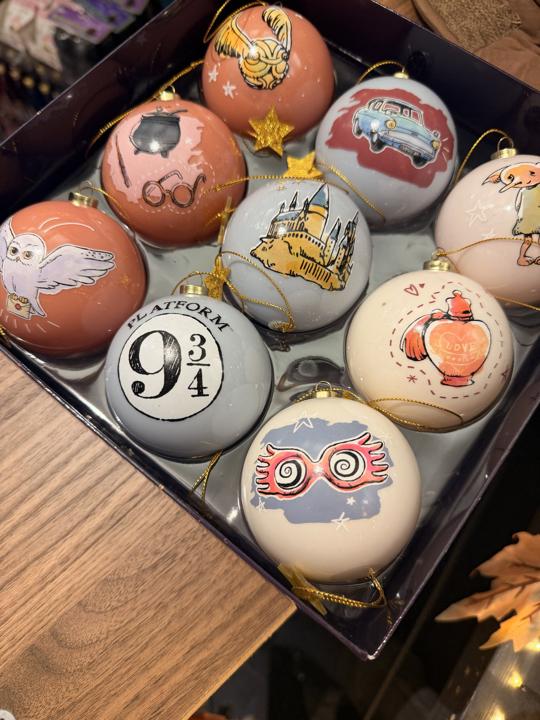 Boite_de_9_boules_de_Noël_Charm_HP24903_1