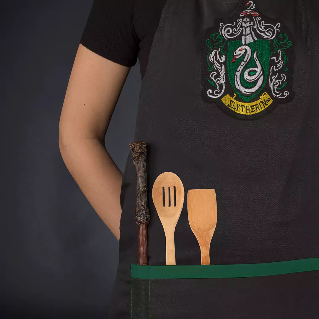 Tablier Serpentard - Harry Potter CR4112 34jpg