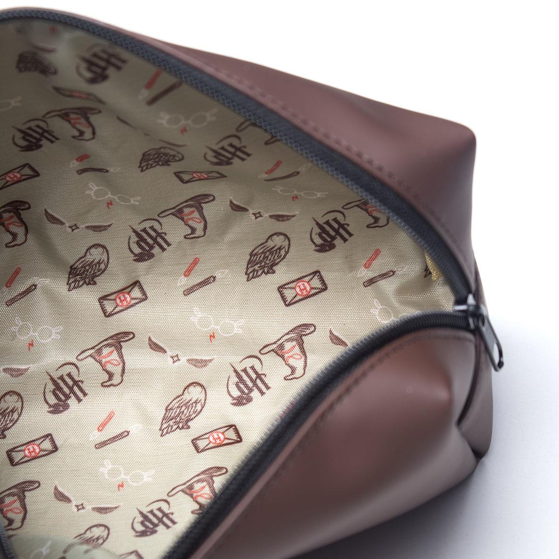 TROUSSE DE TOILETTE TOILETTAGE PERSONNEL ANSES HARRY POTTER  2100003694 4